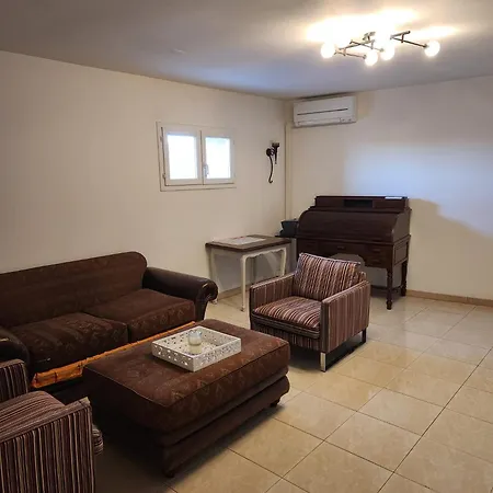 Grande Maison Climatisee Pour 13 Voyageurs *