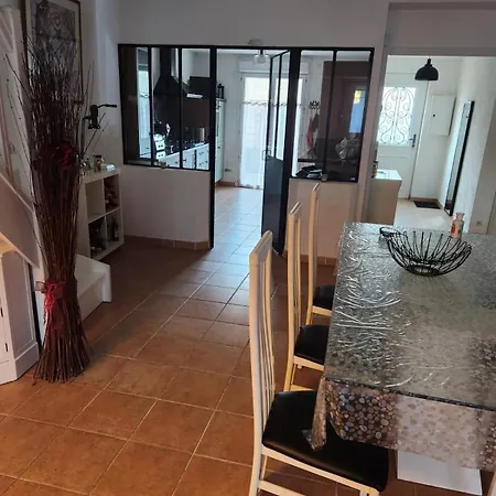 Grande Maison Climatisee Pour 13 Voyageurs