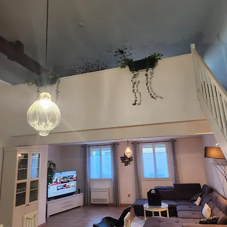 Grande Maison Climatisee Pour 13 Voyageurs Ferienhaus